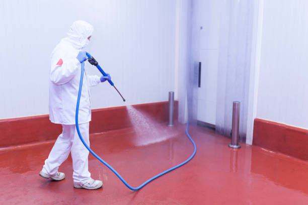 Best Factory Floor Cleaning  in Independence, KS